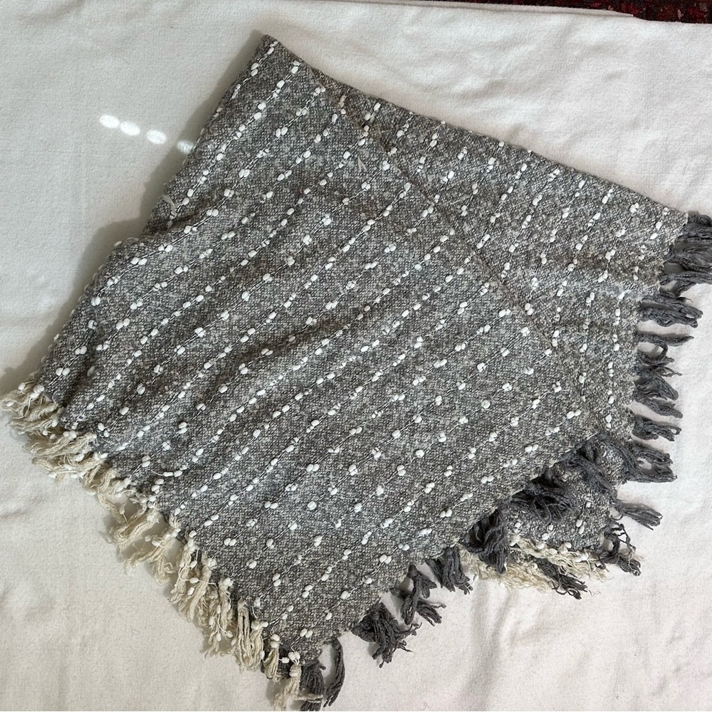 Storehouse Chunky Shabby Chic Gray / White Throw Blanket With Fringe 55x65”​​​​​